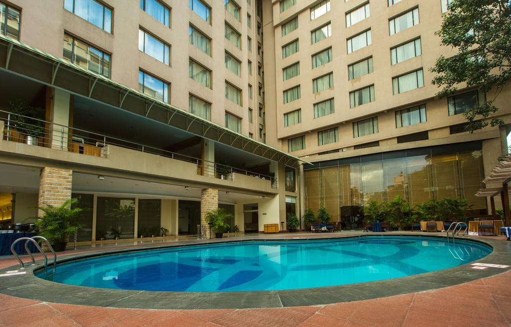 The Chancery Pavilion Bangalore Exterior foto