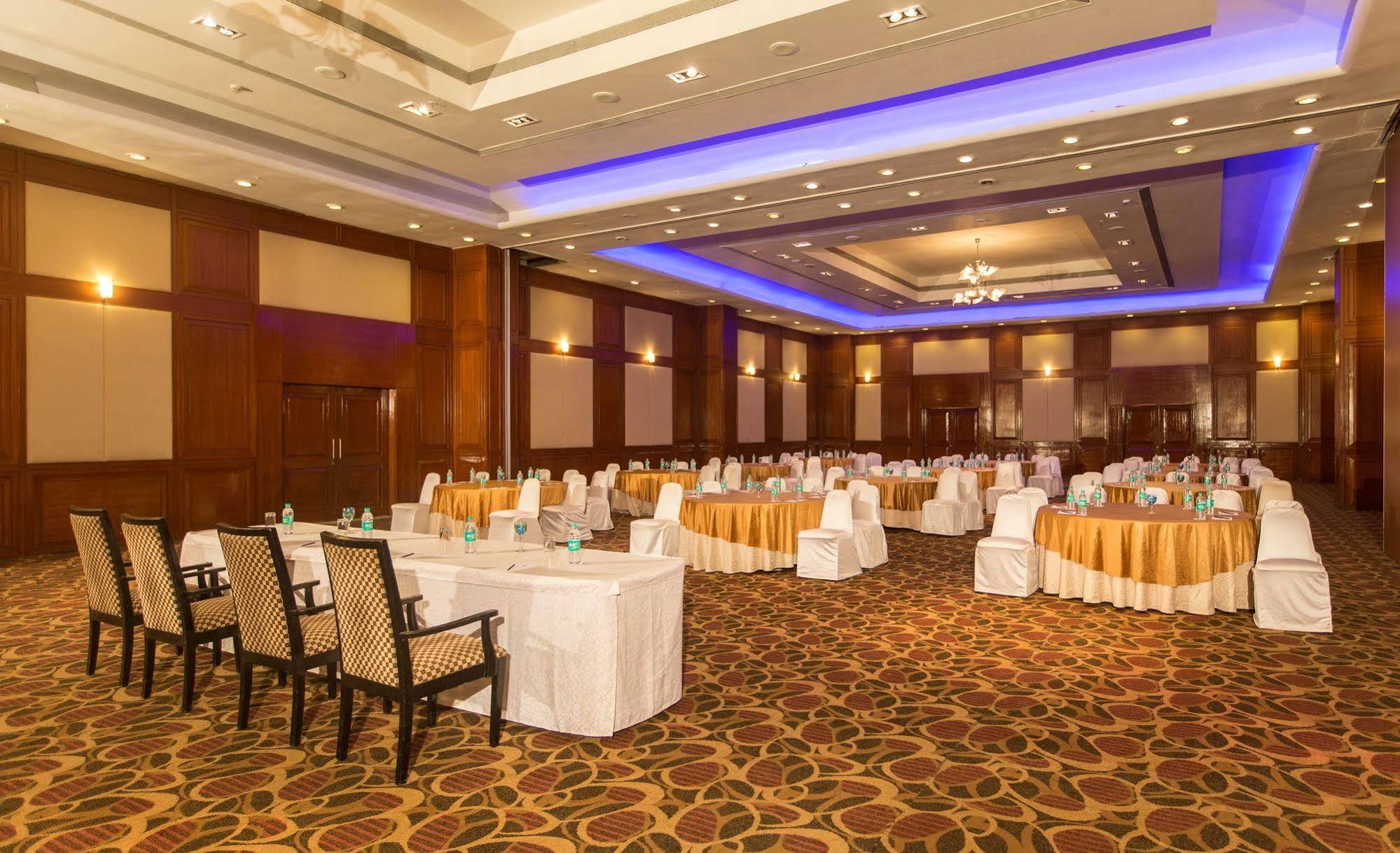 The Chancery Pavilion Bangalore Exterior foto